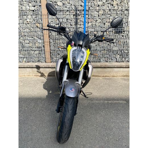 UM XTREET RS 125