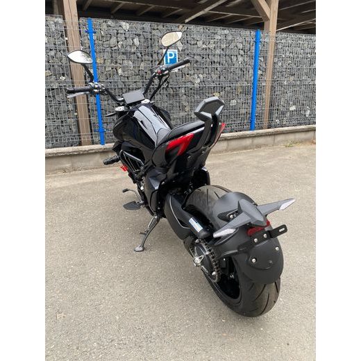 ZONTES 350 VENOM ČERNÁ