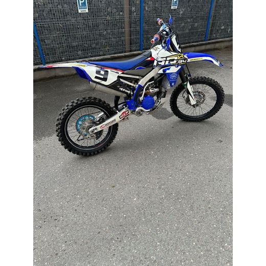 YAMAHA YZ250 F
