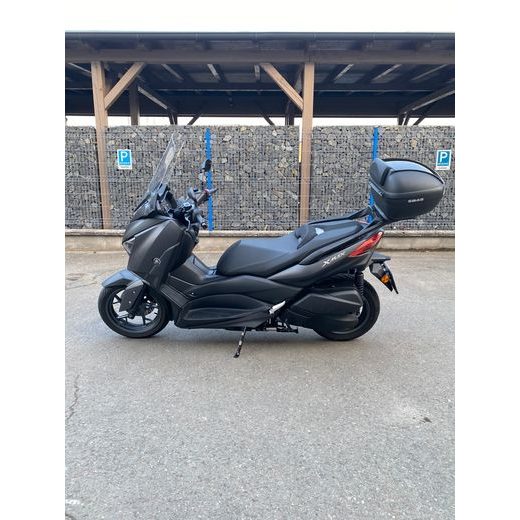YAMAHA X-MAX 300