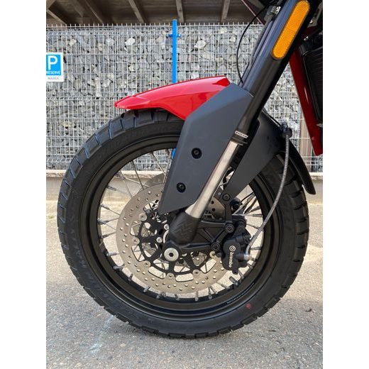 MOTO MORINI X-CAPE (DRÁTĚNÁ KOLA) ČERVENÁ RED PASSION S KUFRY ZDARMA