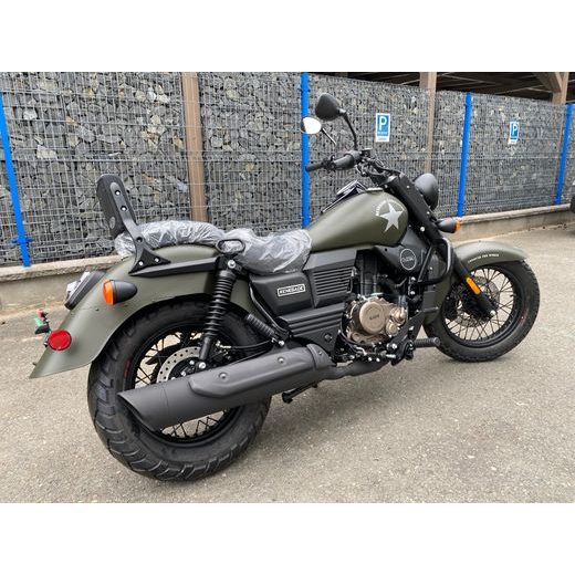 UM RENEGADE COMMANDO 125 ZELENÁ