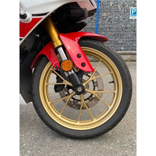 YAMAHA YZF-R125 REZERVOVÁNO