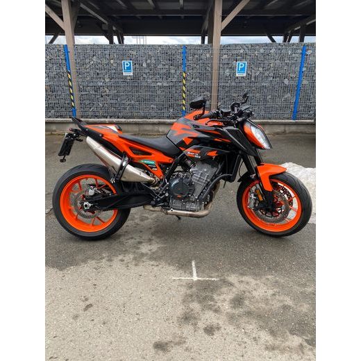 KTM 890 DUKE GP