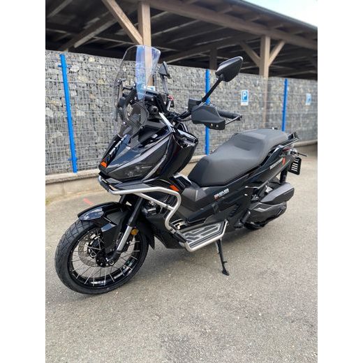 ZONTES 368 GIZMO ČERNÁ + KUFR ZDARMA