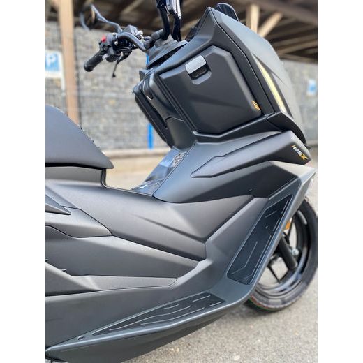 ZONTES 125 XERO ČERNÁ + KUFR ZDARMA