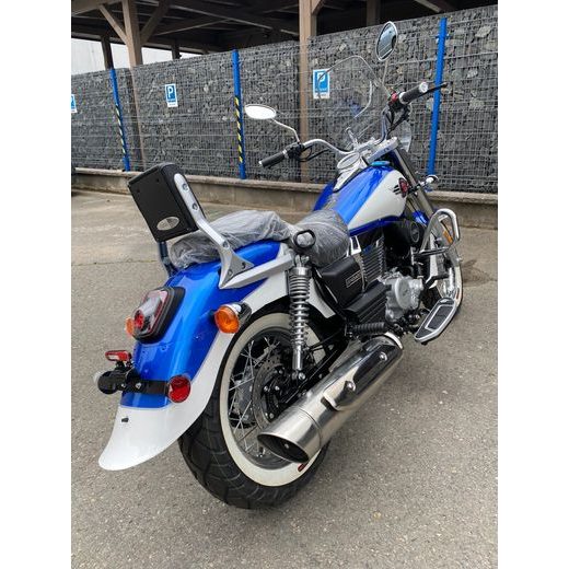 UM RENEGADE CLASSIC DELUXE 125