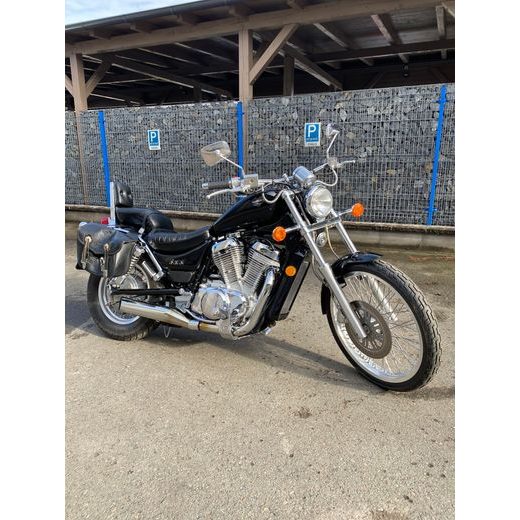 SUZUKI VS 600 GL INTRUDER