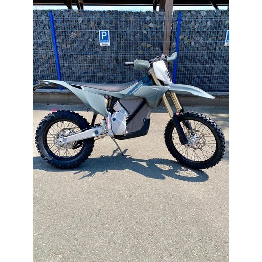 STARK VARG EX 60 HP FOREST GRAY + POLEPY A KRYTY ZDARMA (2)