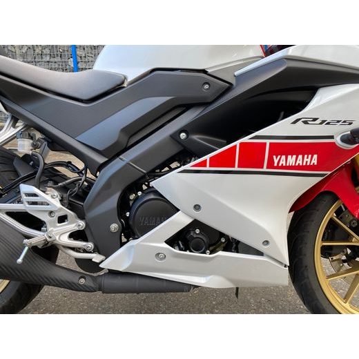 YAMAHA YZF-R125 REZERVOVÁNO