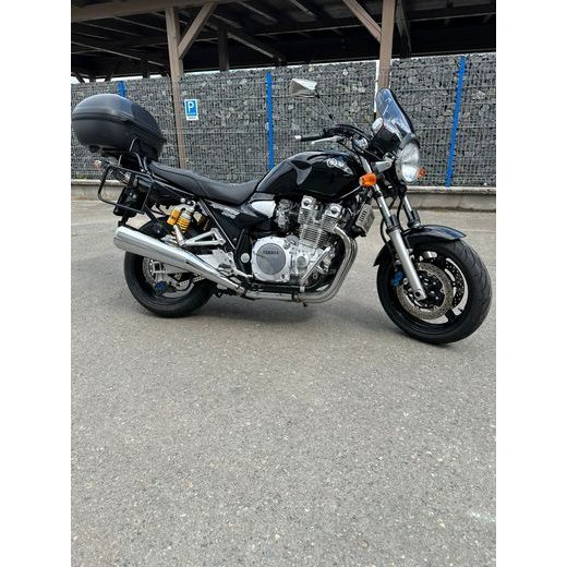 YAMAHA XJR 1300