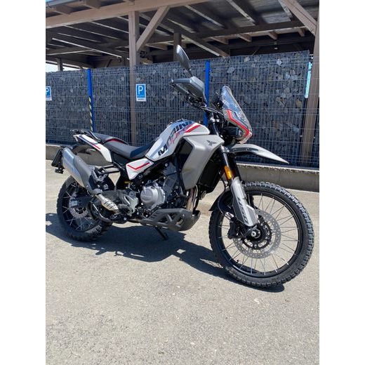 MOTO MORINI ALLTRHIKE HE