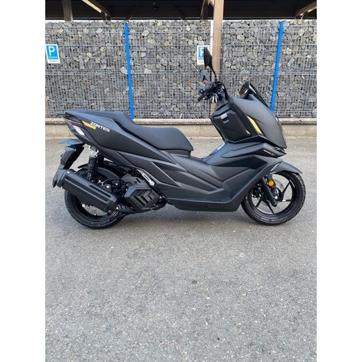 ZONTES 125 XERO ČERNÁ + KUFR ZDARMA