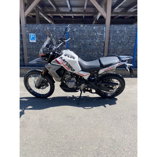 MOTO MORINI ALLTRHIKE HE