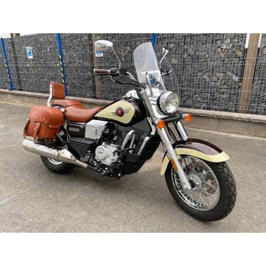 UM RENEGADE CLASSIC 125 NAJETO POUZE 691 KM