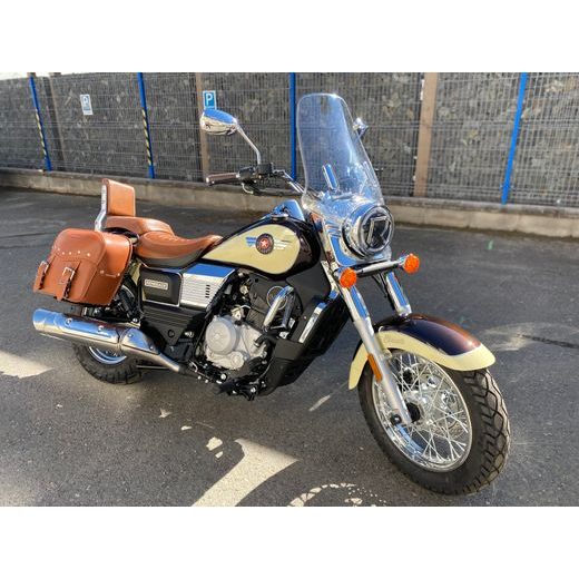 UM RENEGADE CLASSIC 300