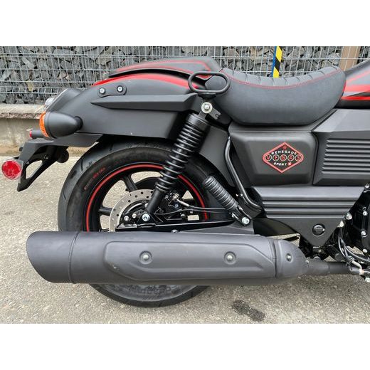 UM RENEGADE VEGAS 300