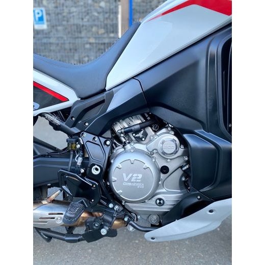 MOTO MORINI X-CAPE 1200 BÍLÁ + SADA KUFRŮ ZDARMA