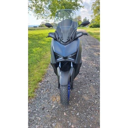 YAMAHA X-MAX 300 - REZERVOVÁNO