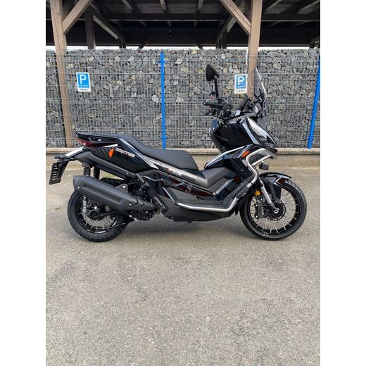 ZONTES 368 GIZMO ČERNÁ + KUFR ZDARMA