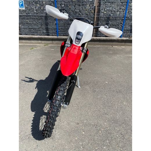 STARK VARG EX 60HP STARK RUDÁ