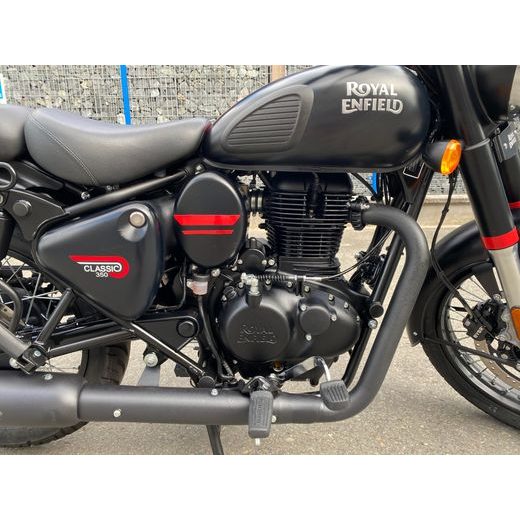 ROYAL ENFIELD CLASSIC 350 - ZÁNOVNÍ STAV, NÍZKÝ STAV KM - ZLEVNĚNO