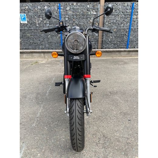 ROYAL ENFIELD CLASSIC 350 - ZÁNOVNÍ STAV, NÍZKÝ STAV KM - ZLEVNĚNO