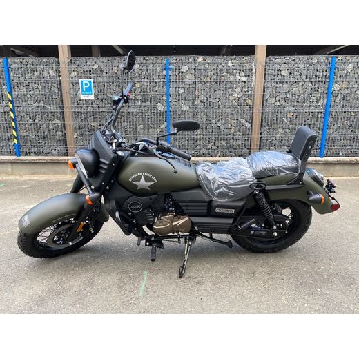 UM RENEGADE COMMANDO 125 ZELENÁ