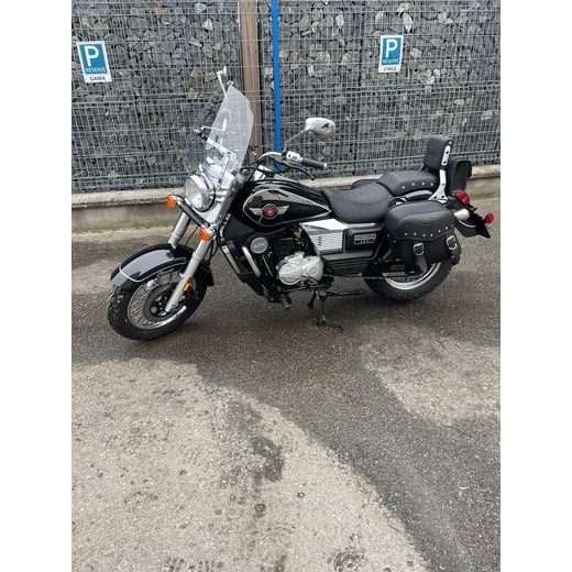 UM RENEGADE CLASSIC DELUXE 125