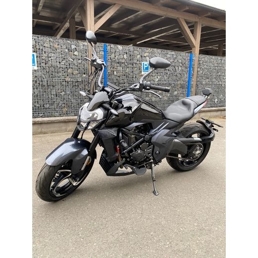 ZONTES 350 VENOM ČERNÁ