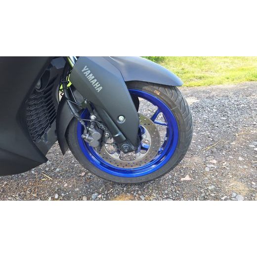 YAMAHA X-MAX 300 - REZERVOVÁNO