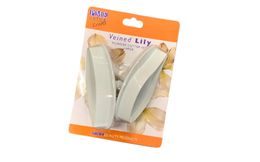 Cutter - lily middle-sized