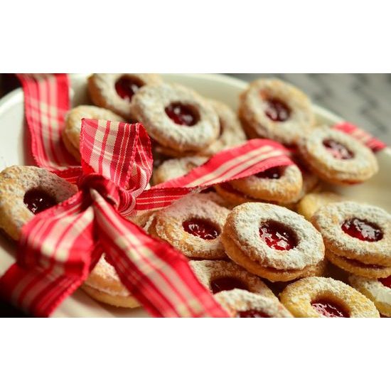 5 kerekes kiszúró a Linzer tésztára