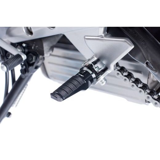 FOOTPEGS WITHOUT ADAPTERS PUIG RACING 6301N CRNI