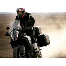 KOMPLETNÍ SADA ČERNÝCH HLINÍKOVÝCH KUFRŮ SHAD TERRA BLACK, 48L TOPCASE 47L/47L BOČNÍ KUFRY, VČETNĚ MONTÁŽNÍ SADY A PLOTNY SHAD HONDA CB 500 X