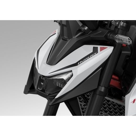 SAMOLEPKA ČELNÍ KAPOTÁŽE