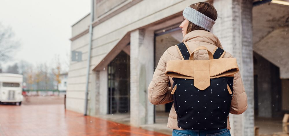 VUCH Mellora Dotty Brown.

Notranji ločen prostor za mini prenosnik in majhen žep z zadrgo
Zapiranje na zadrgo + po zlaganju se lahko zavaruje z ultra močnim magnetnim patentom
Nastavljive naramnice
Podložen hrbet za maksimalno udobje
 Cutie Dotty
Nadenite si sivo!
Kolekcija Cutie Dotty je v celoti opremljena z igrivostjo in čarom.