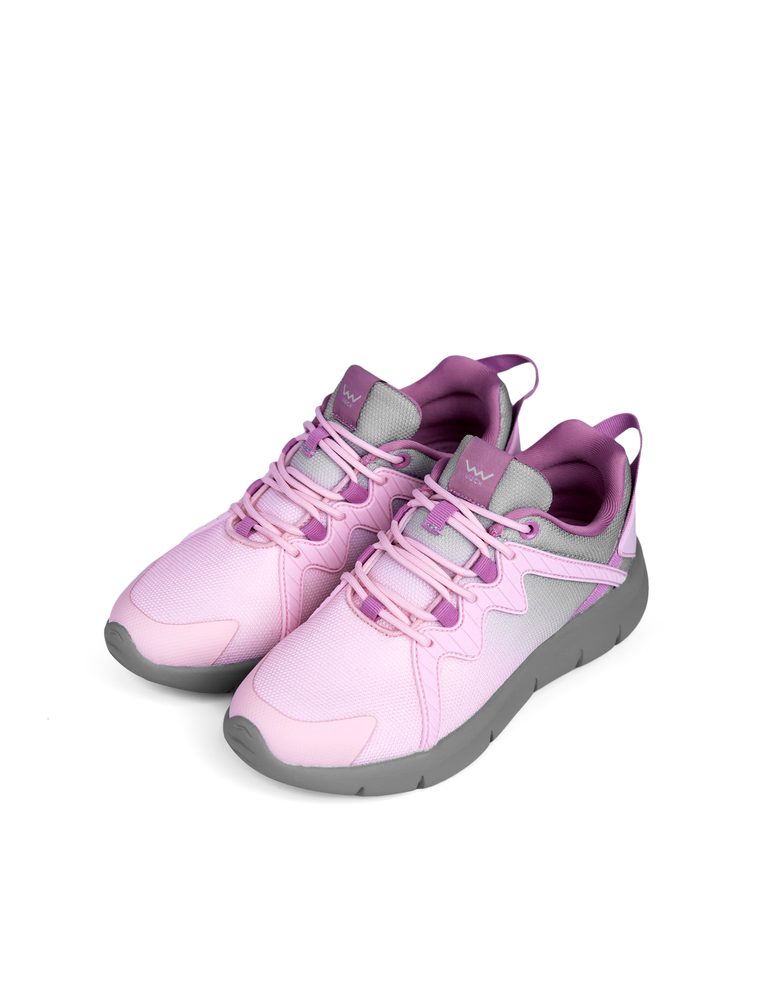 VUCH Flash E Moonlight - 41.

Izdelano iz recikliranih materialov
Lahka, odporna in anatomsko oblikovana podplat
Oblikovana notranja vložka z edinstvenim AIotiskom
 OBUTEV
Vuch čevlji so originalnost, ki deluje.