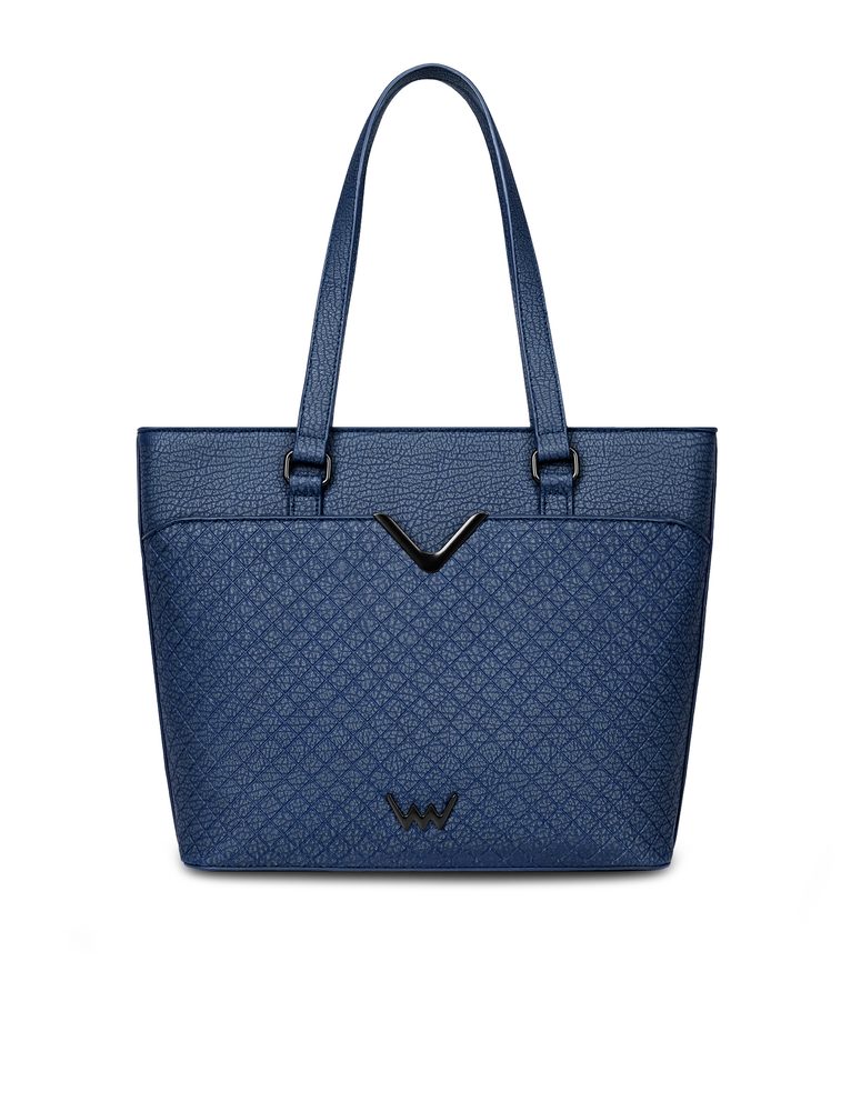 VUCH Neela Blue.

Elegantna izvedba z zunanjim žepom brez zapiranja
Torba s trdnim dnom, zaščitenim s 4 kovinskimi nogicami
Glavno zapiranje na zadrgo
Vključen crossbody pas
 Shape of Diamond
Bodite elegantni in edinstveni s Shape of Diamond! 
Trenutno si ogledujete dragulje in diamante našega portfelja.