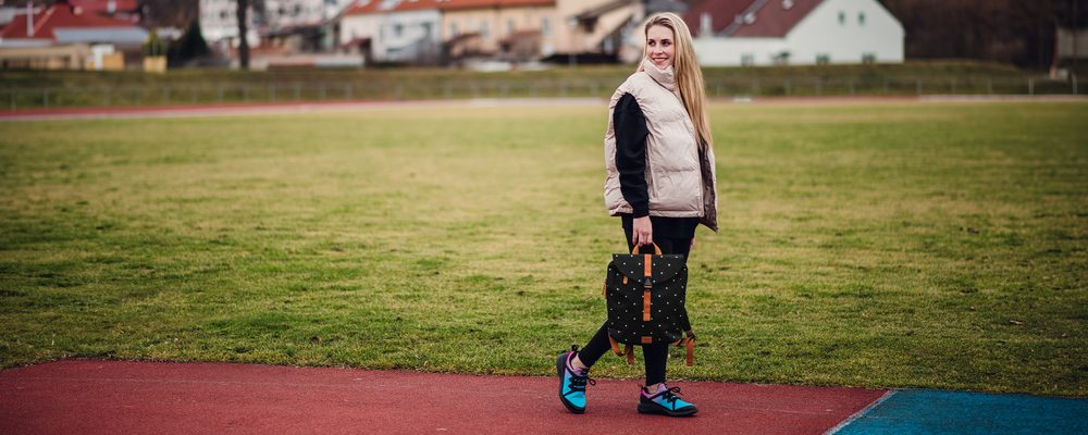 VUCH Corbin Dotty Black.

Glavno zapenjanje z zadrgo in paščkom
Dva zunanja žepa z zadrgo
Notranji žep na zadrgo in dva predala za drobnarije
Nastavljive naramnice

  TechniC
Kolekcija, ki sta jo navdihnila mesto in narava!
Na prestolu priljubljenosti že nekaj časa kraljujeta nahrbtnika Mellor in Noel, iz njunih lastnosti pa je nastalo kar nekaj velikih naslednikov.