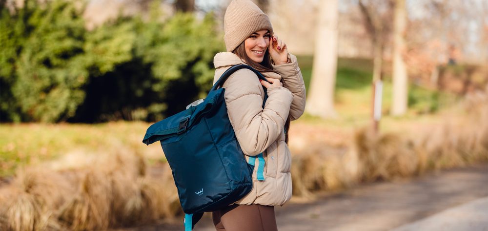 VUCH Sirius Blue.

Dvojno zapenjanje glavnega žepa - zadrga in zaponka po zvijanju
Podložen hrbet in naramnice za najbolj udobno nošenje
Izdelan iz ultra lahkega recikliranega najlona
 TechniC
Kolekcija, ki sta jo navdihnila mesto in narava!
Na prestolu priljubljenosti že nekaj časa kraljujeta nahrbtnika Mellor in Noel, iz njunih lastnosti pa je nastalo kar nekaj velikih naslednikov.