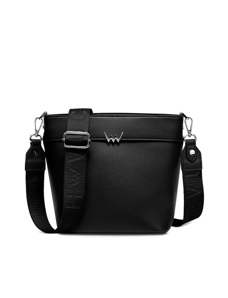 VUCH Verica Black.

Glavno zapiranje z zadrgo
Torbica vključuje dva trakova
Notranje žepe za drobnarije
 Crossbody
Breočasna klasika, ki jo lahko nosite poleti in pozimi, v službo ali na sprehod, h copatom ali visoki peti.