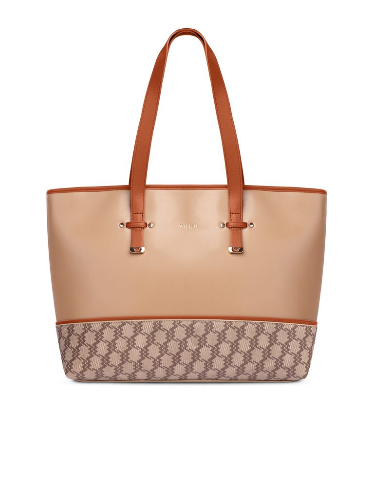VUCH Benita MN Beige.

Glavno zapiranje z zadrgo
Notranji predali za drobnarije
V notranjosti majhna kozmetična torbica
Del torbice je crossbody naramnica
 Monogram
Želiš imeti nenavaden šik in biti Vuch do zadnjega centimetra?
Vuch je tvoja najzvestejša ljubezen, zato to povej vsem brez jediné besede.