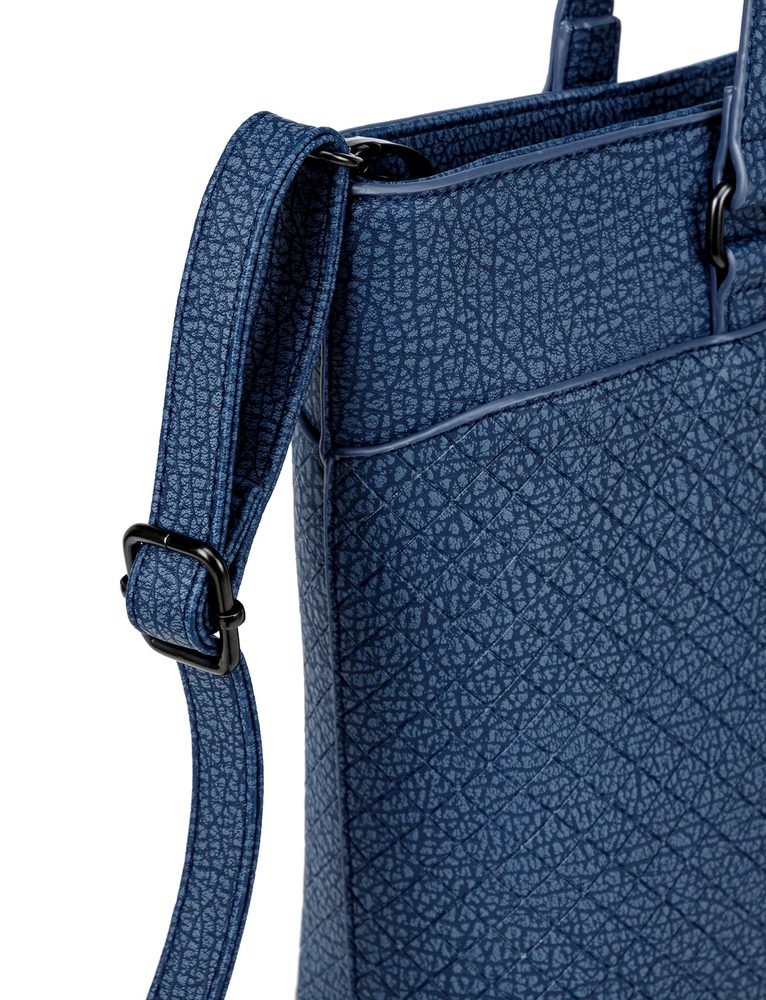 VUCH Neela Blue.

Elegantna izvedba z zunanjim žepom brez zapiranja
Torba s trdnim dnom, zaščitenim s 4 kovinskimi nogicami
Glavno zapiranje na zadrgo
Vključen crossbody pas
 Shape of Diamond
Bodite elegantni in edinstveni s Shape of Diamond! 
Trenutno si ogledujete dragulje in diamante našega portfelja.
