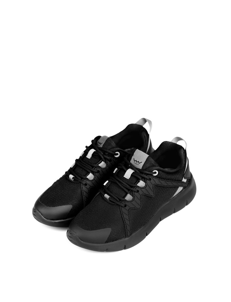 VUCH Flash E Black - 38.

Izdelano iz recikliranih materialov
Lahka, odporna in anatomsko oblikovana podplat
Oblikovana notranja vložka z edinstvenim AIotiskom
 OBUTEV
Vuch čevlji so originalnost, ki deluje.