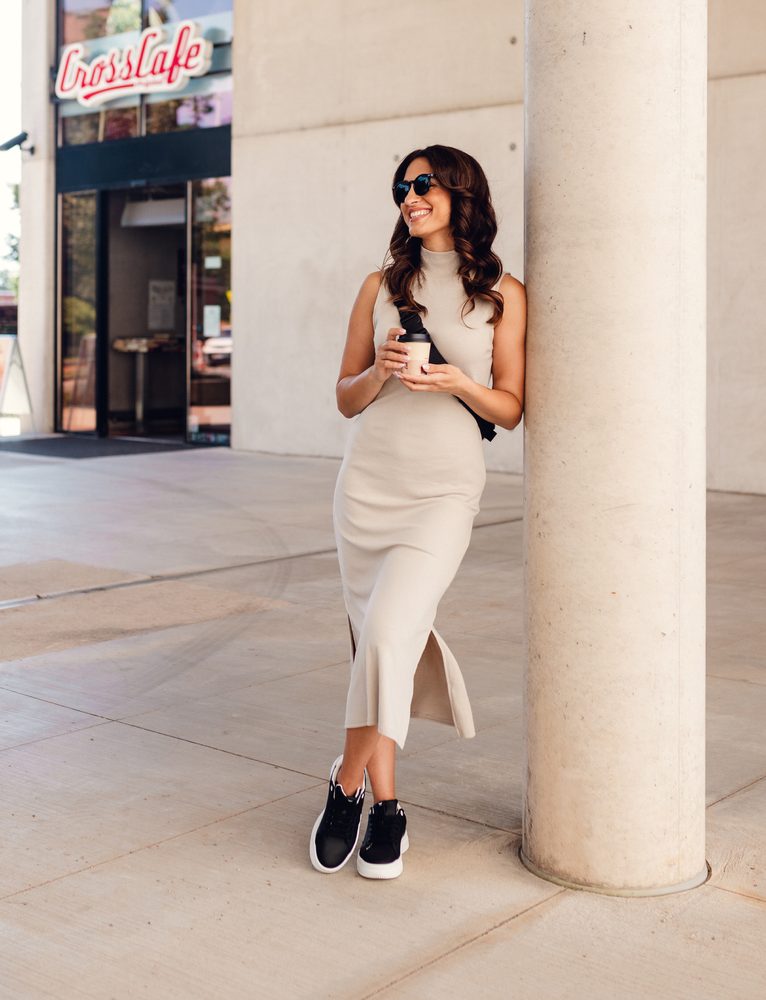 VUCH Lucky Black - 40.
Notranji vložek čevlja je bil ustvarjen s pomočjo umetne inteligence.
Vsaka barvna različica superge ima svoj značaj – od klasične črno-bele elegance, igrive vijolične, do nežno roza in modernega sivega minimalizma.

Vsakodnevna obutev za prosti čas
Notranji vložek ustvarjen s pomočjo AI
3D reliefni detajl logotipa Vuch
Sodoben višji podplat zagotavlja udobje tudi pri celodnevnem nošenju
 Obutev
Čevlji Vuch so izvirnost, ki očara.