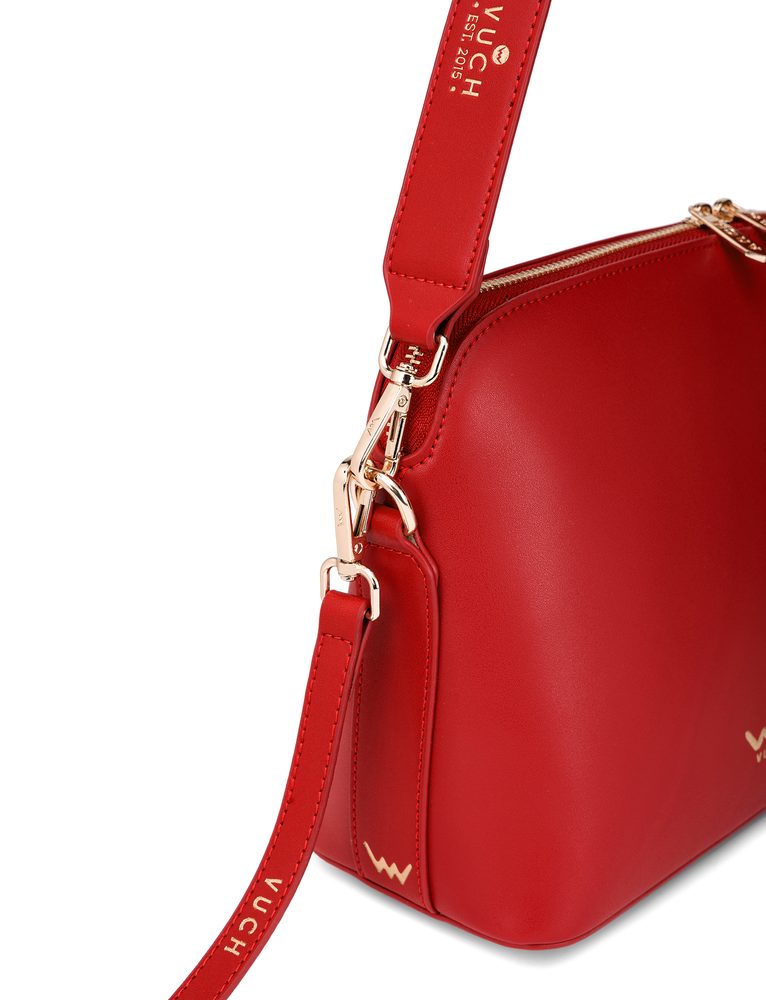 VUCH Marcia Red.

LEATHER HANDBAGS
Torbica iz pravega usnja
Notranji predal z zadrgo za majhne stvari
Notranji predal brez zapenjanja
Dva načina nošenja
 SimplyV 
Enostavno Vuch!
Brezčasna, minimalistična in elegantna.