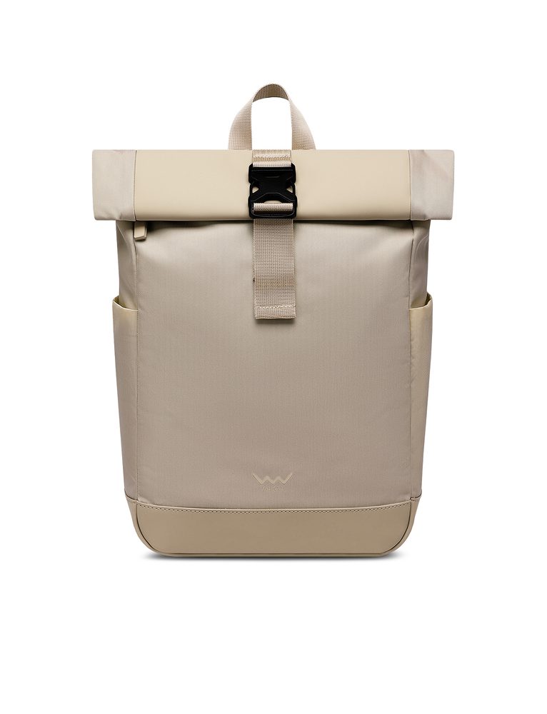 VUCH Virion Beige.

Oblazinjeno hrbtišče in naramnice
Vodoodporen material in zadrge
Trak za pritrditev na kovček
Ločen notranji predal za prenosnik
Majhen žep na naramnici za dragocenosti
 Nahrbtniki
Praktičnost, udobje in funkcionalnost.