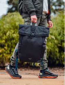 Tayte Small Black