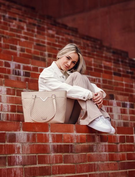 Neela Beige